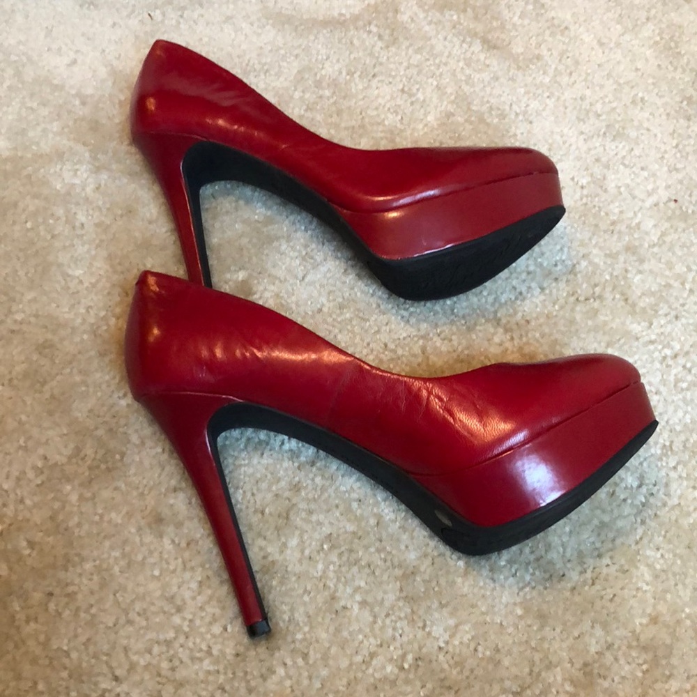 Red leather pumps, only worn once!